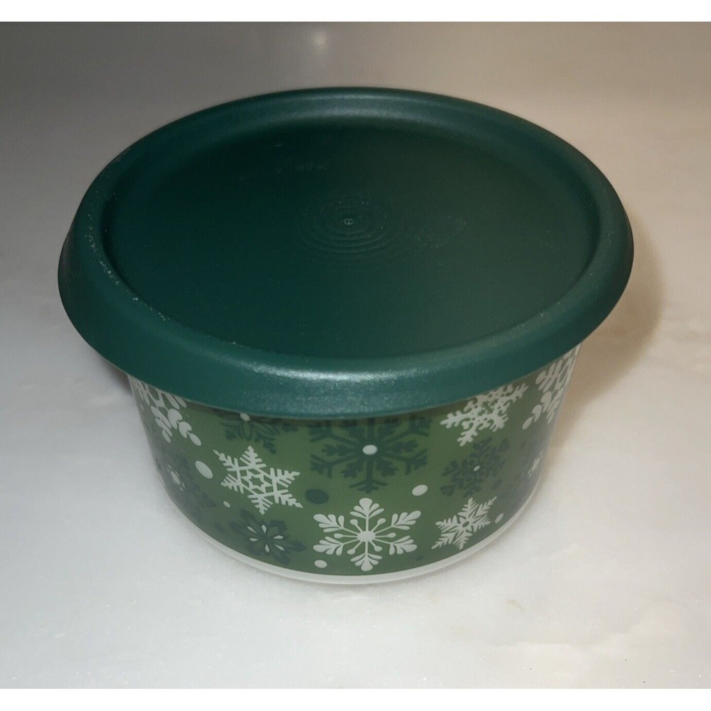 Tupperware Christmas Canister Snowflakes Holiday Green 7693 Approximately 5” Dia
